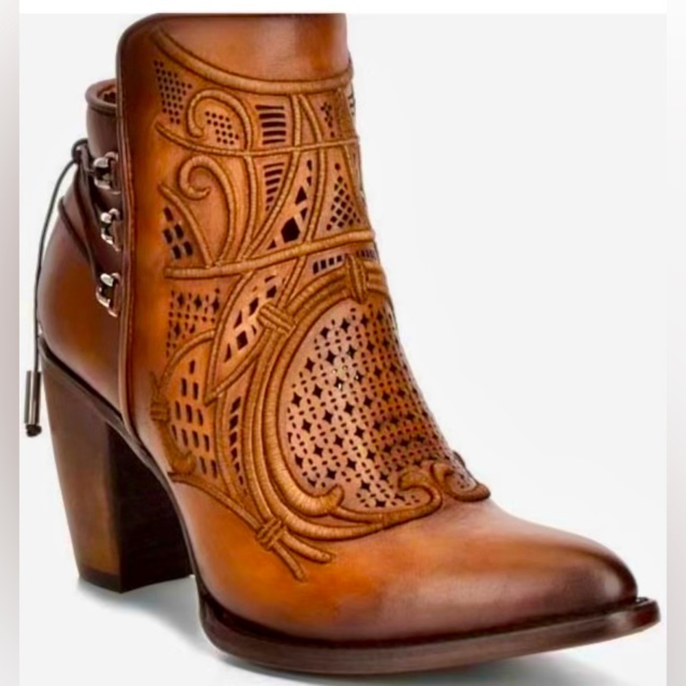Cuadra Women’s Bootie.